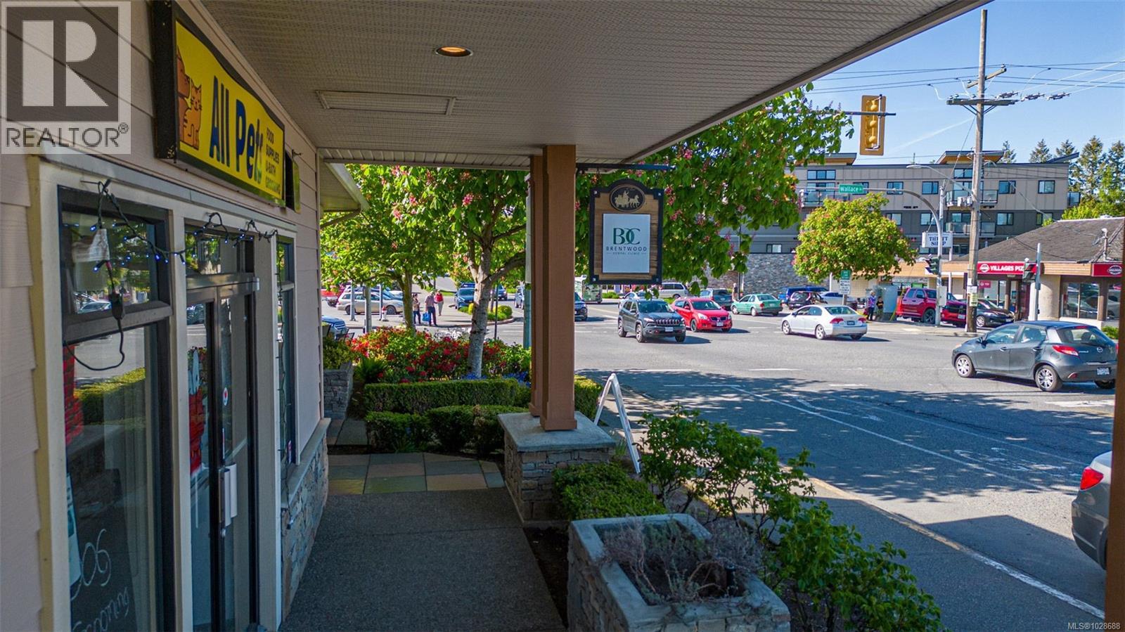 #209 7088 West Saanich Rd - 40