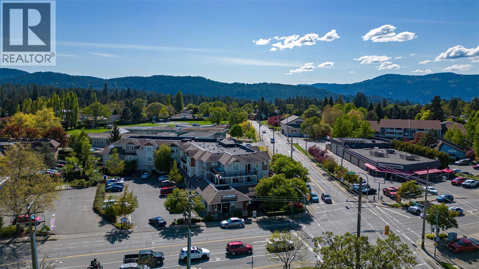 209 7088 West Saanich Road, Central Saanich