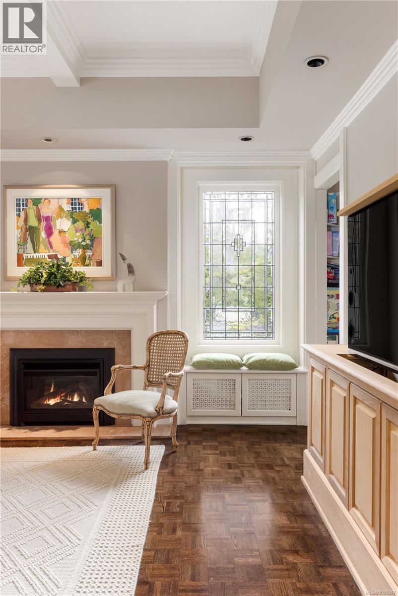 3475 UPPER TERRACE RD - 34