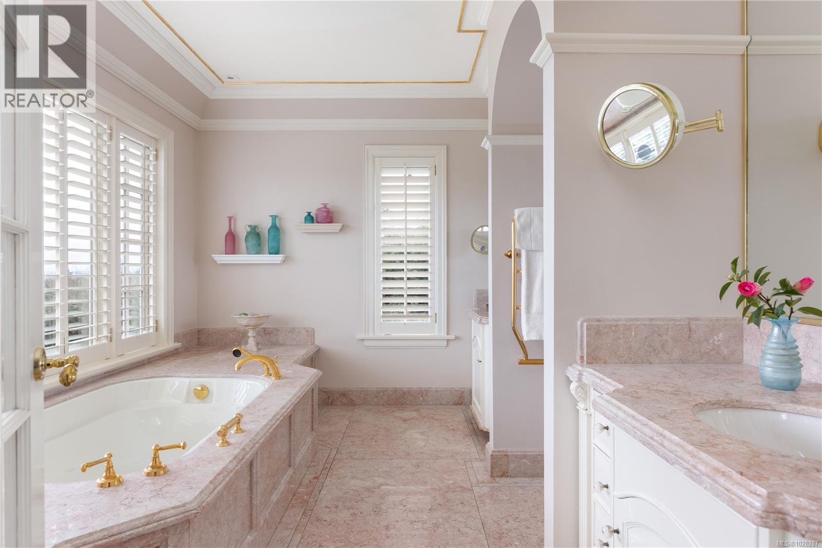 3475 UPPER TERRACE RD - 40