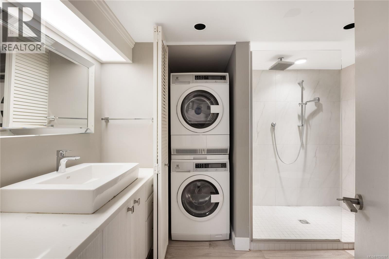 3475 UPPER TERRACE RD - 56