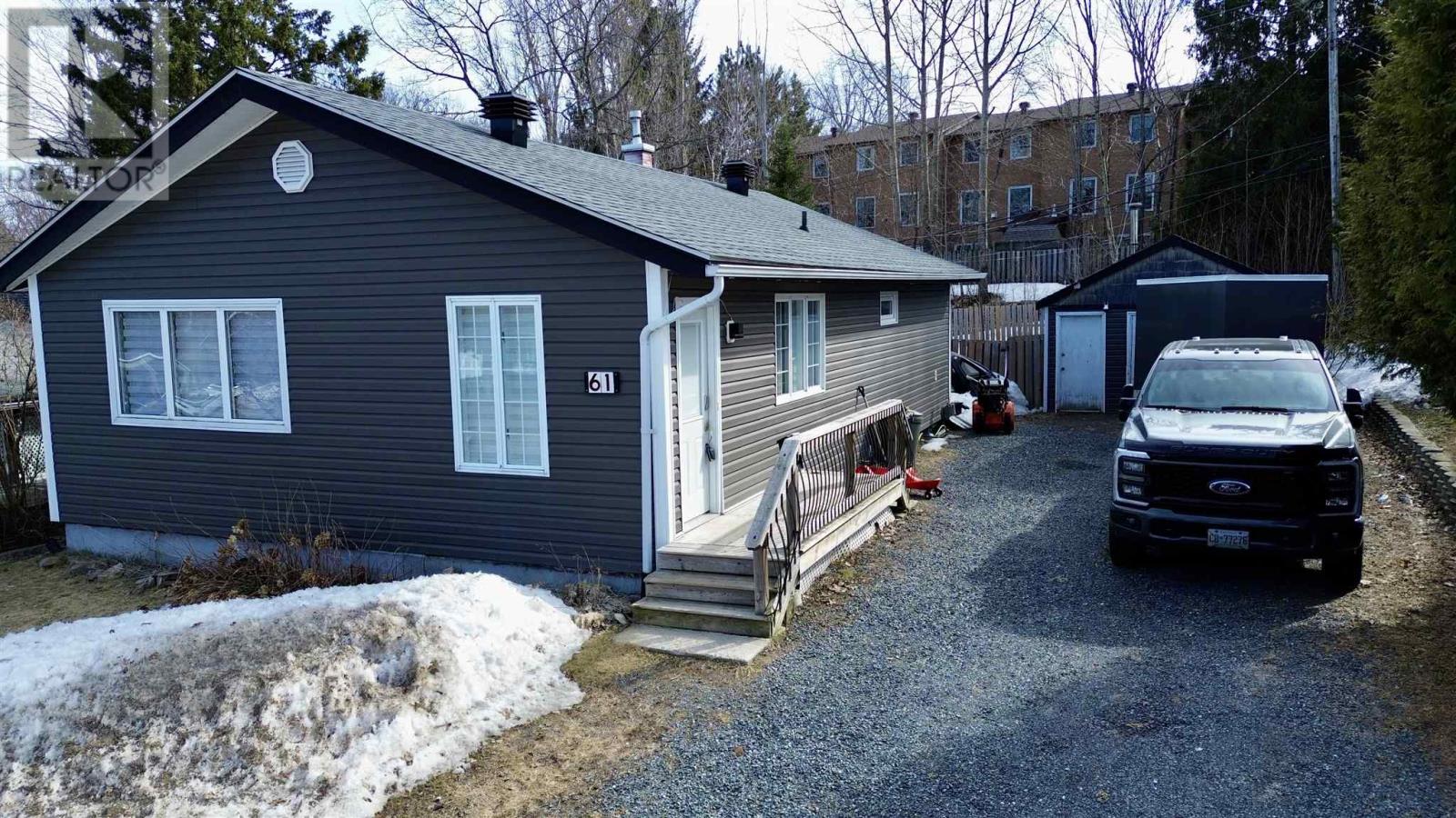 61 Axmith AVE, Elliot Lake, Ontario