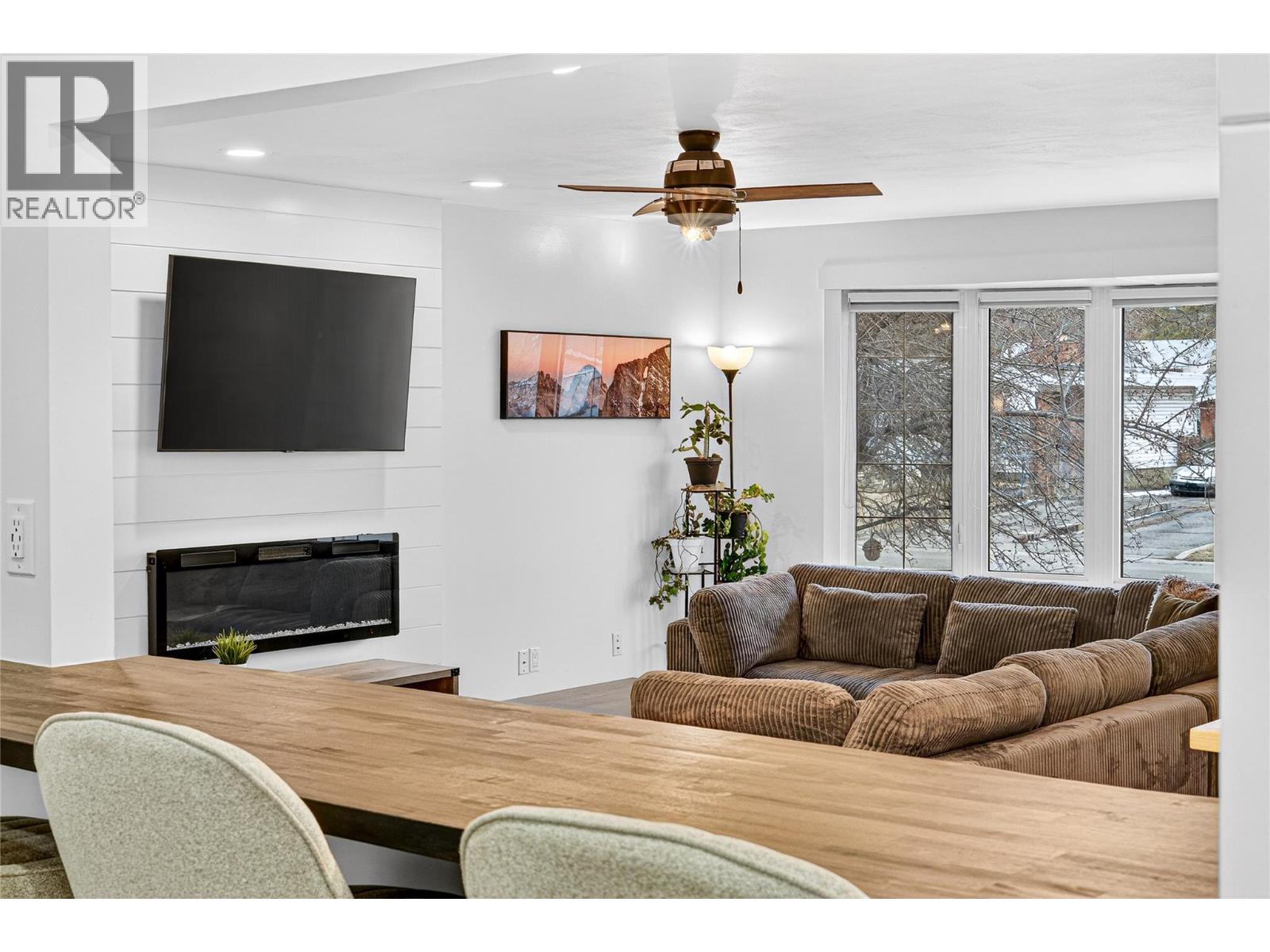 456 ENGELMANN SPRUCE Drive, Sparwood