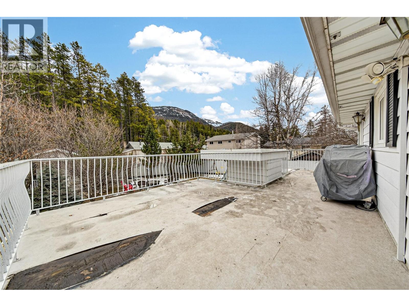 456 ENGELMANN SPRUCE Drive, Sparwood