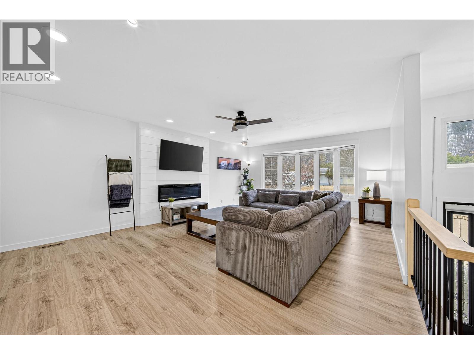 456 ENGELMANN SPRUCE Drive, Sparwood