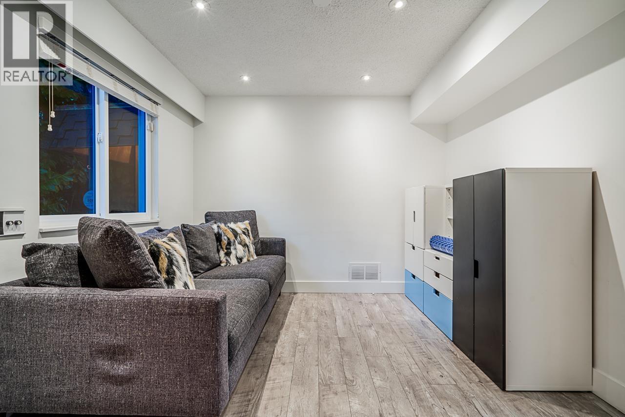 6446 MARINE DRIVE, Vancouver