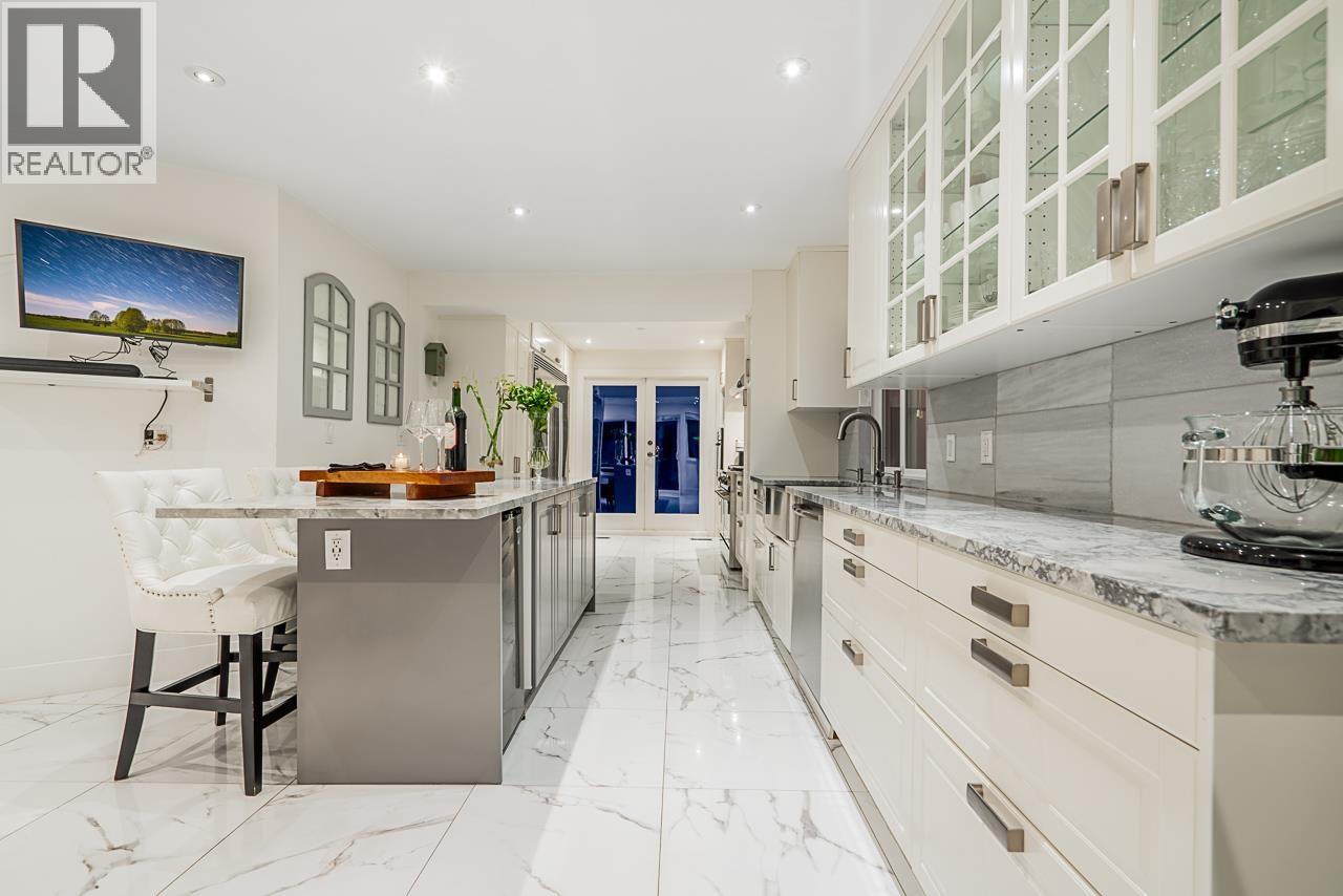 6446 MARINE DRIVE, Vancouver