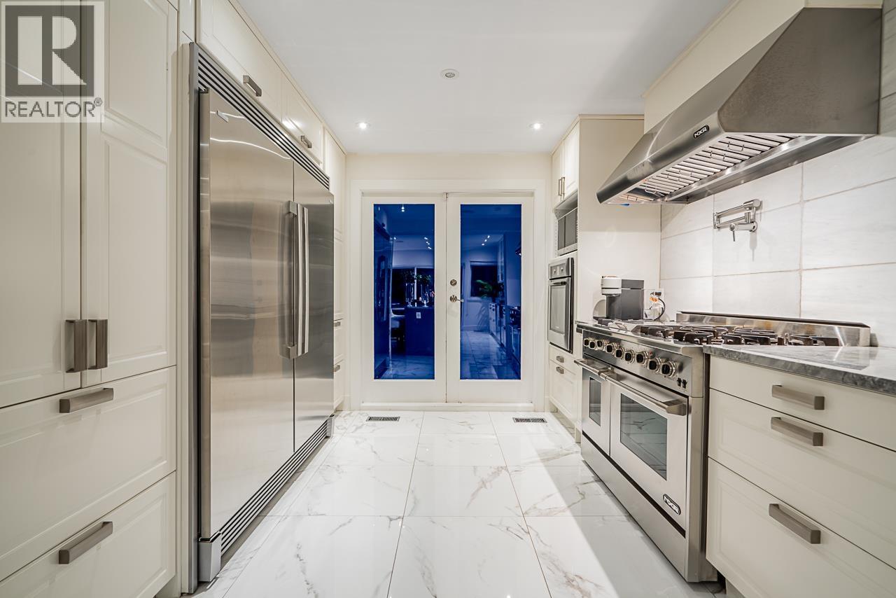 6446 MARINE DRIVE, Vancouver