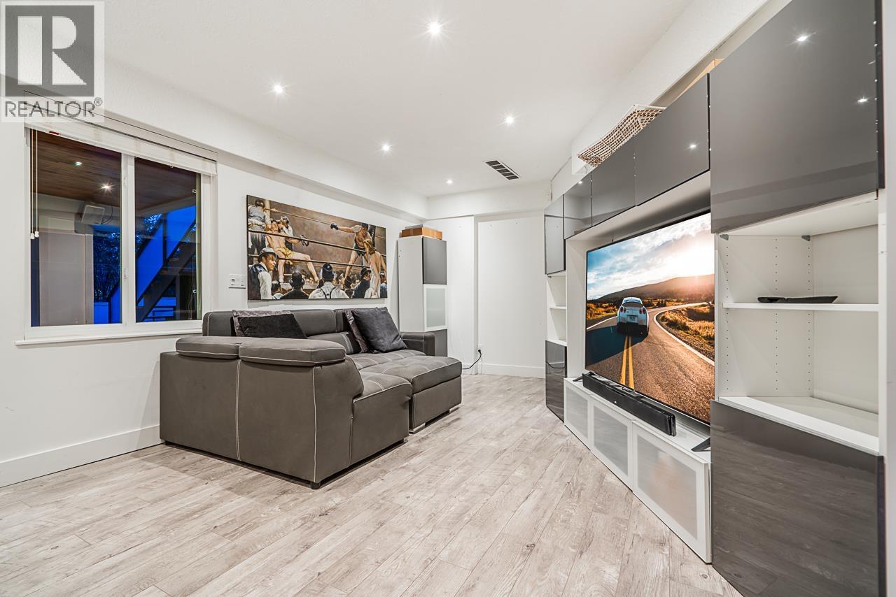 6446 MARINE DRIVE, Vancouver