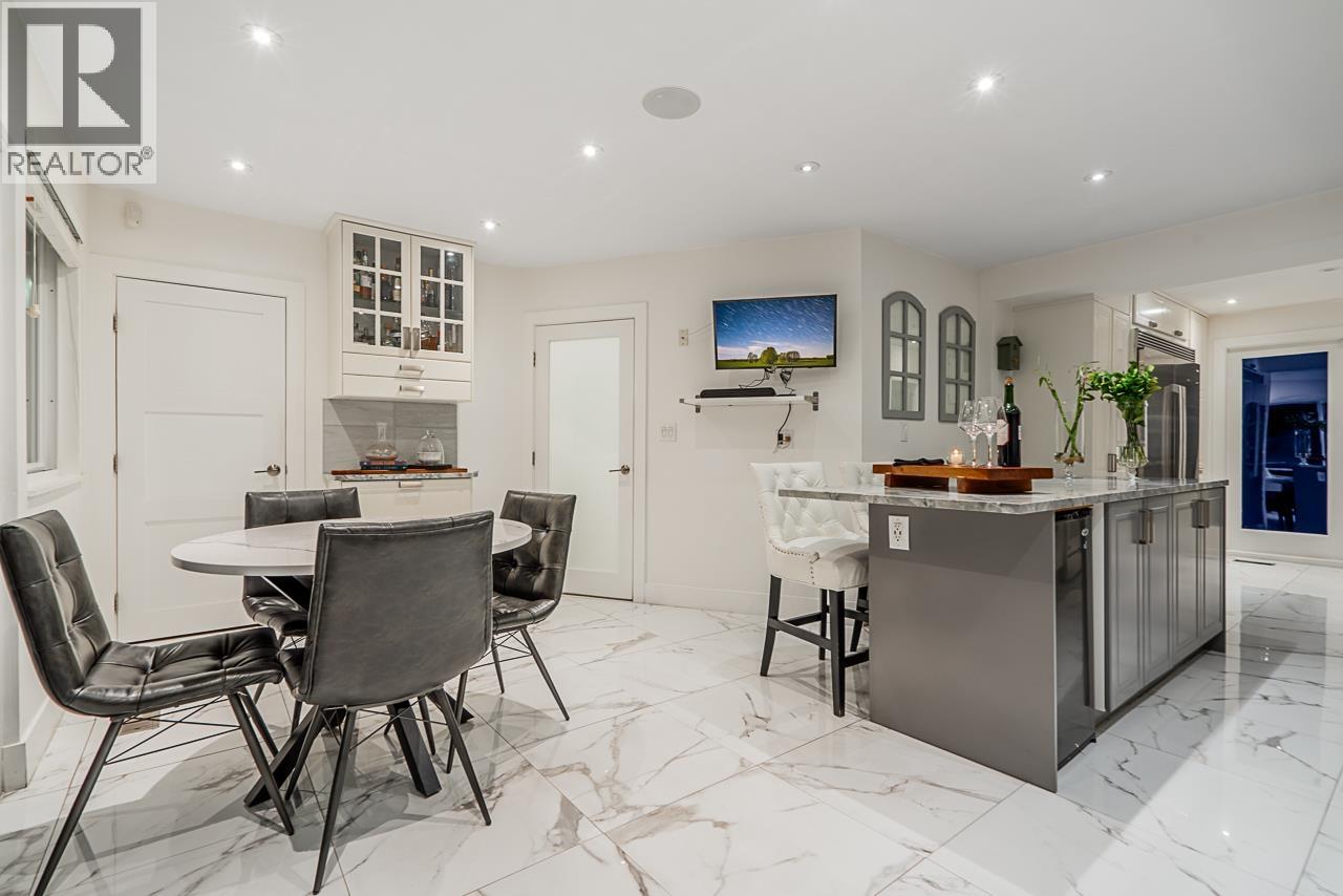 6446 MARINE DRIVE, Vancouver