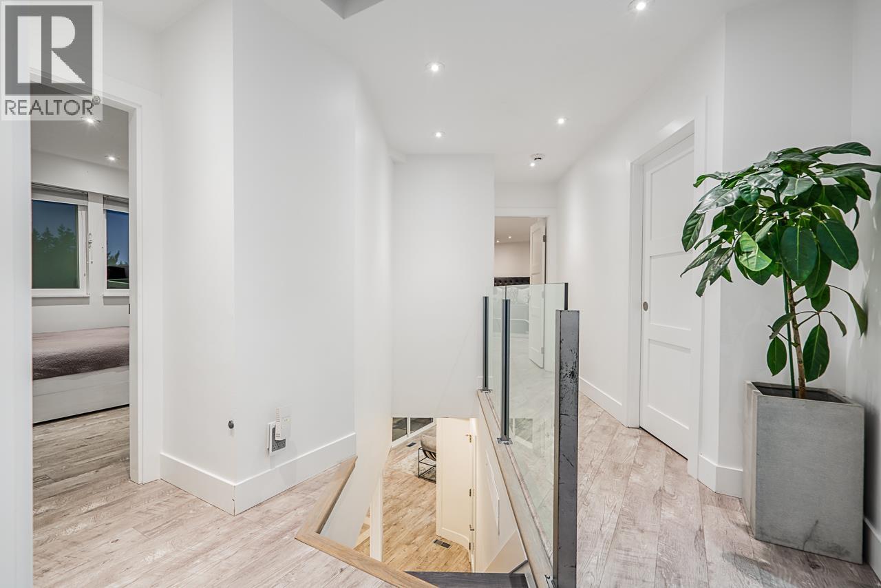 6446 MARINE DRIVE, Vancouver