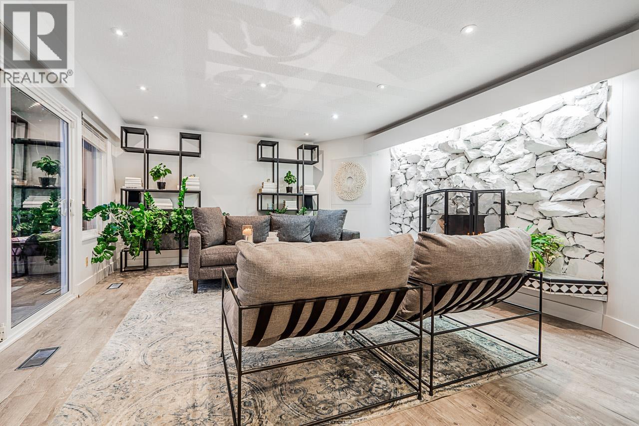 6446 MARINE DRIVE, Vancouver