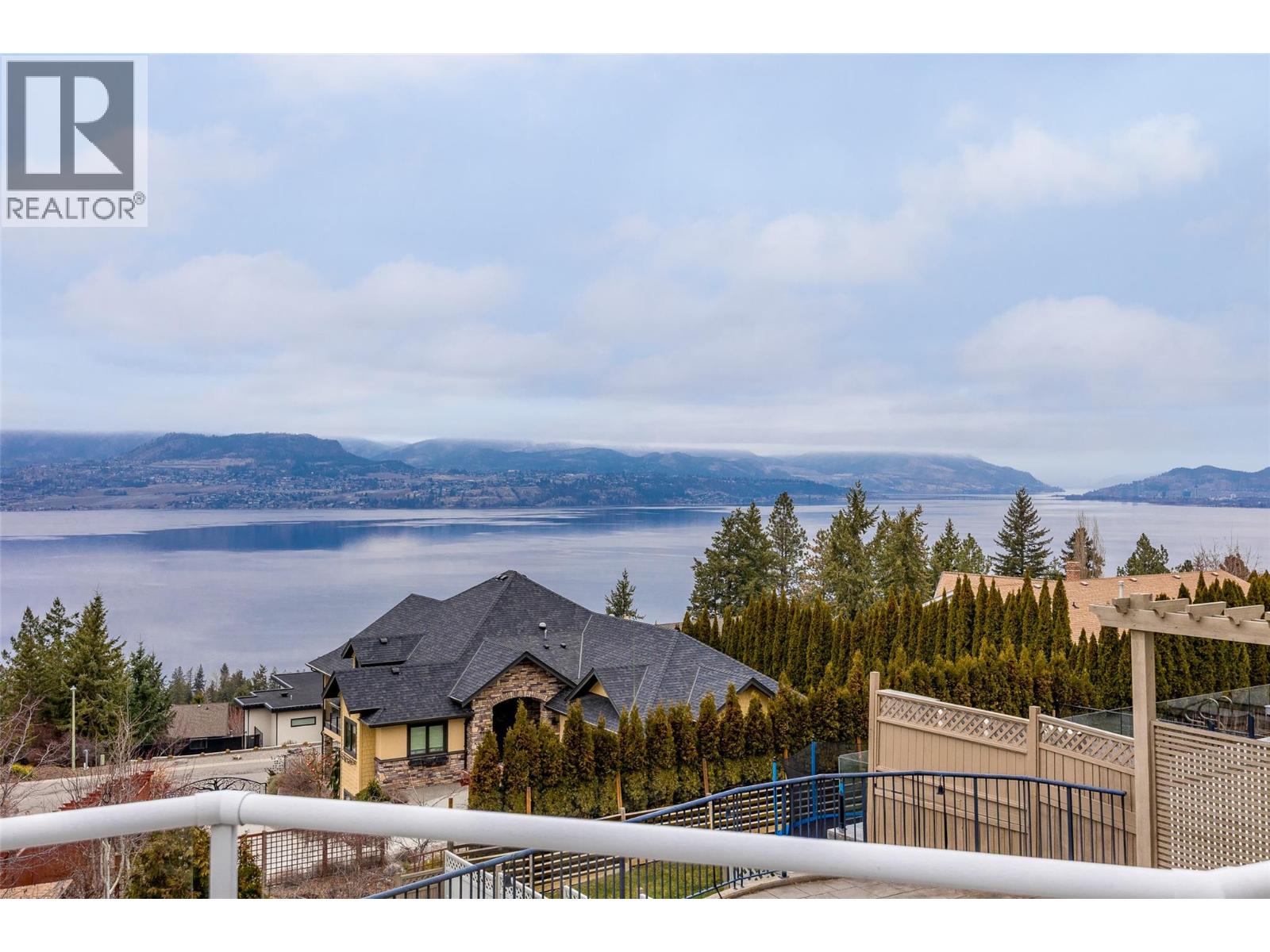374 Quilchena Drive - 19