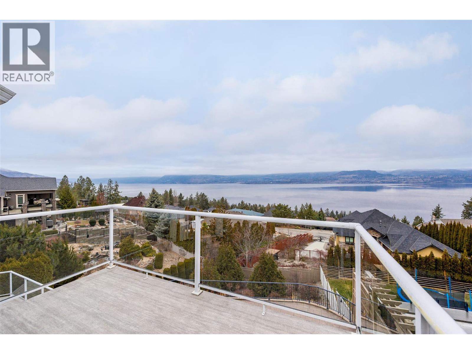 374 Quilchena Drive - 31