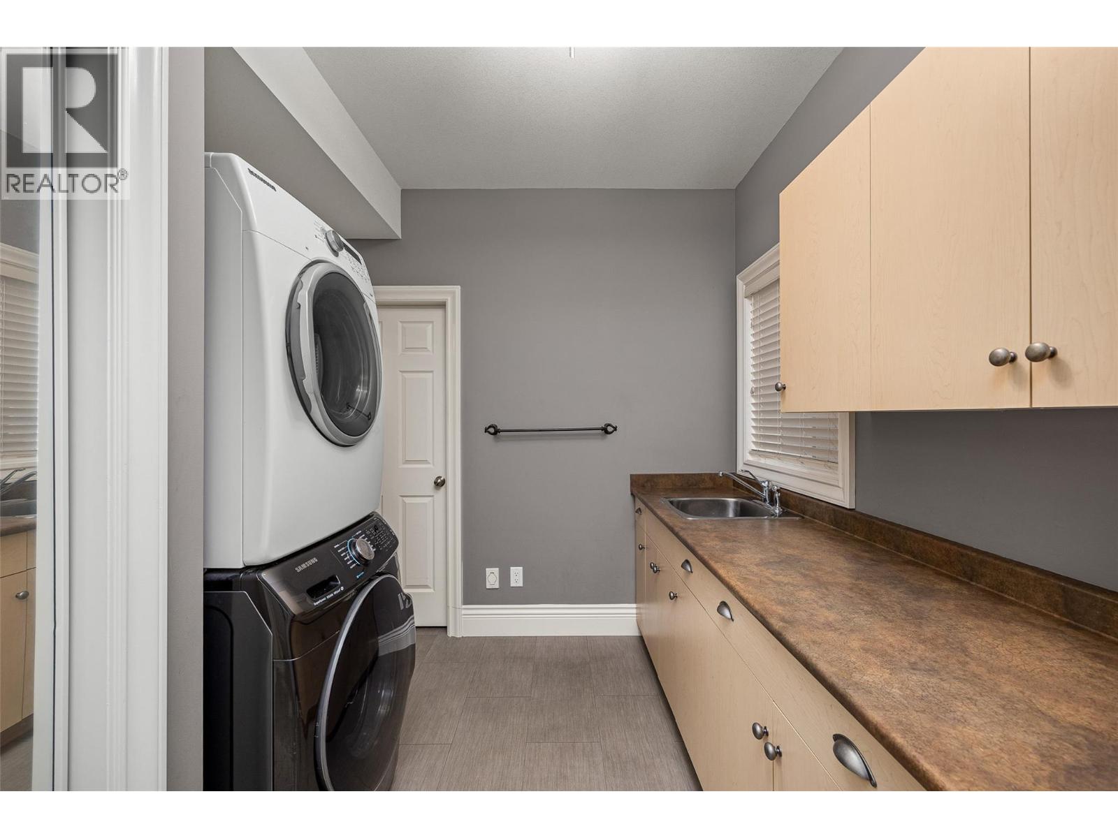  374 Quilchena Drive, Kelowna