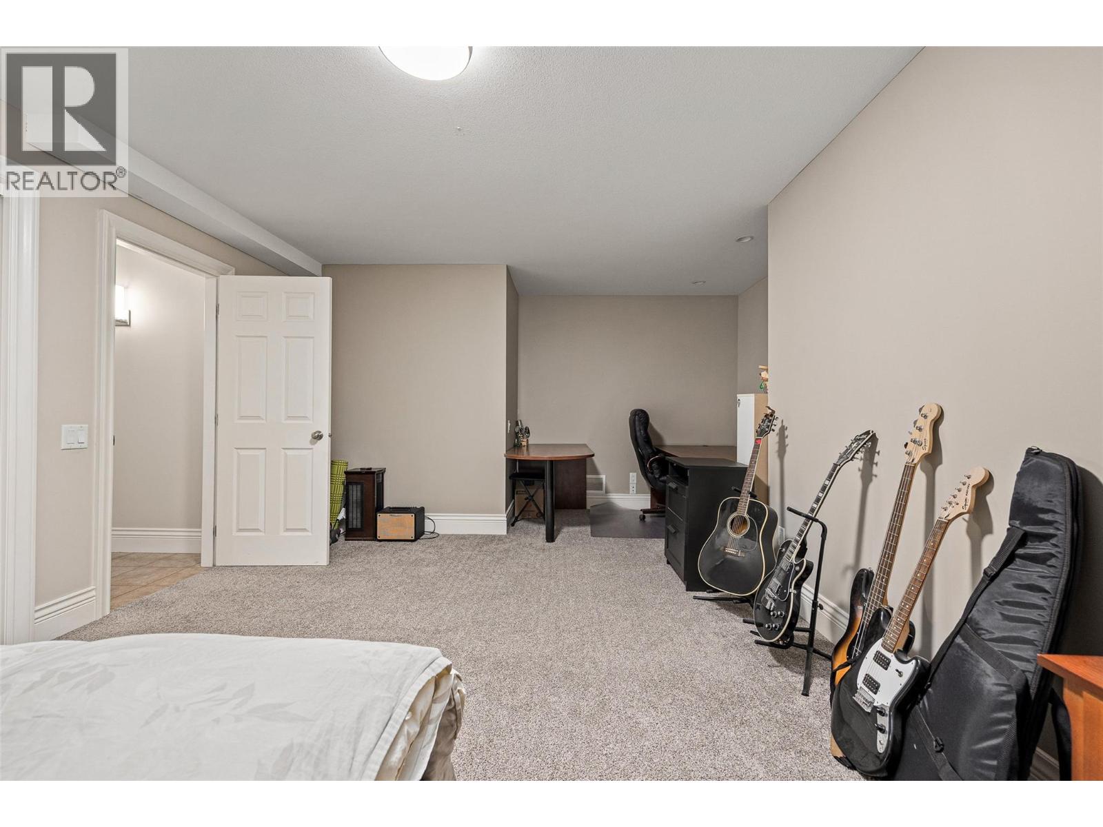 374 Quilchena Drive - 53
