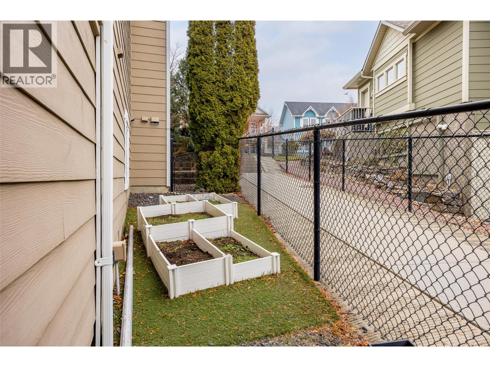  374 Quilchena Drive, Kelowna