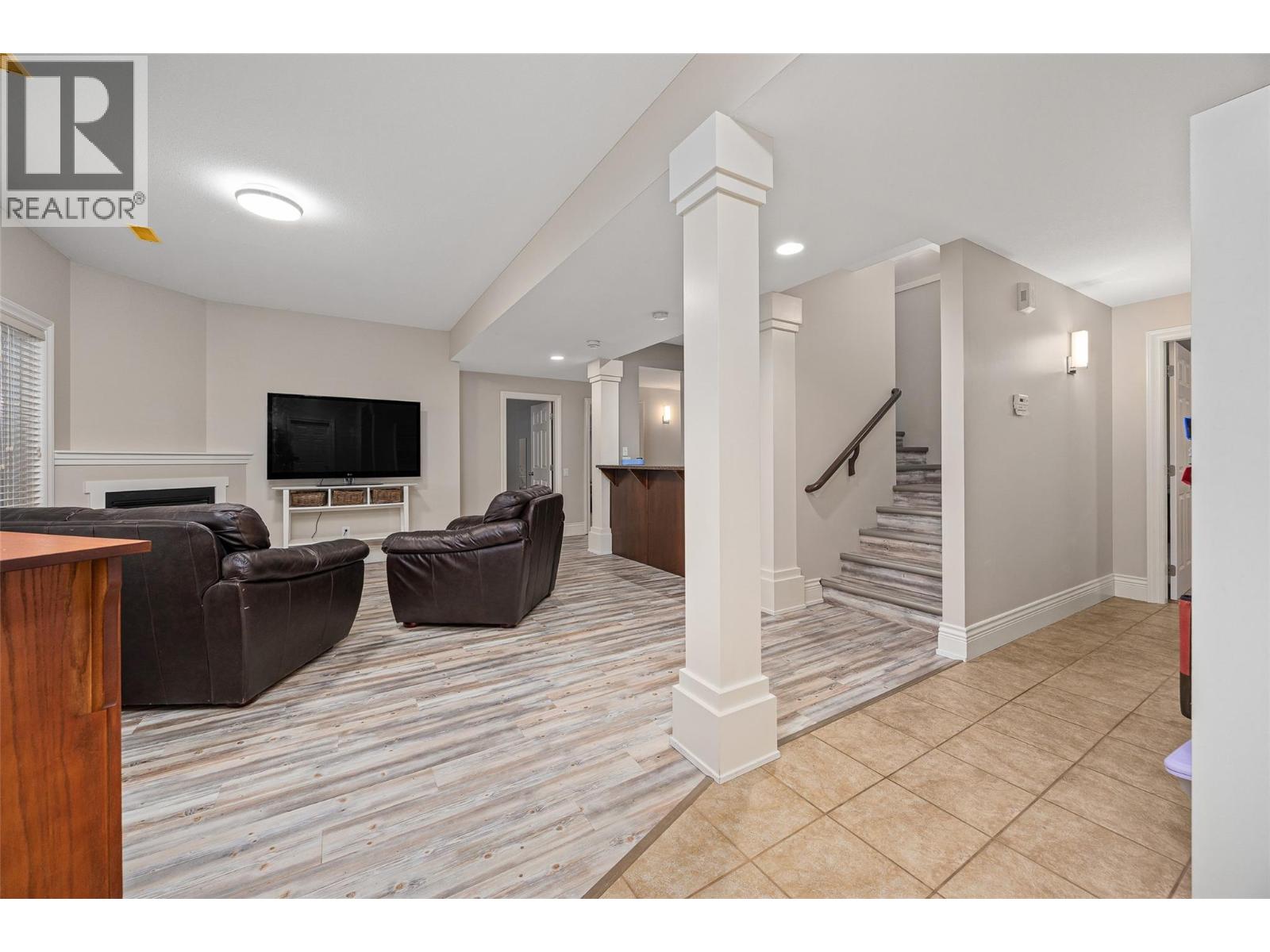 374 Quilchena Drive - 45