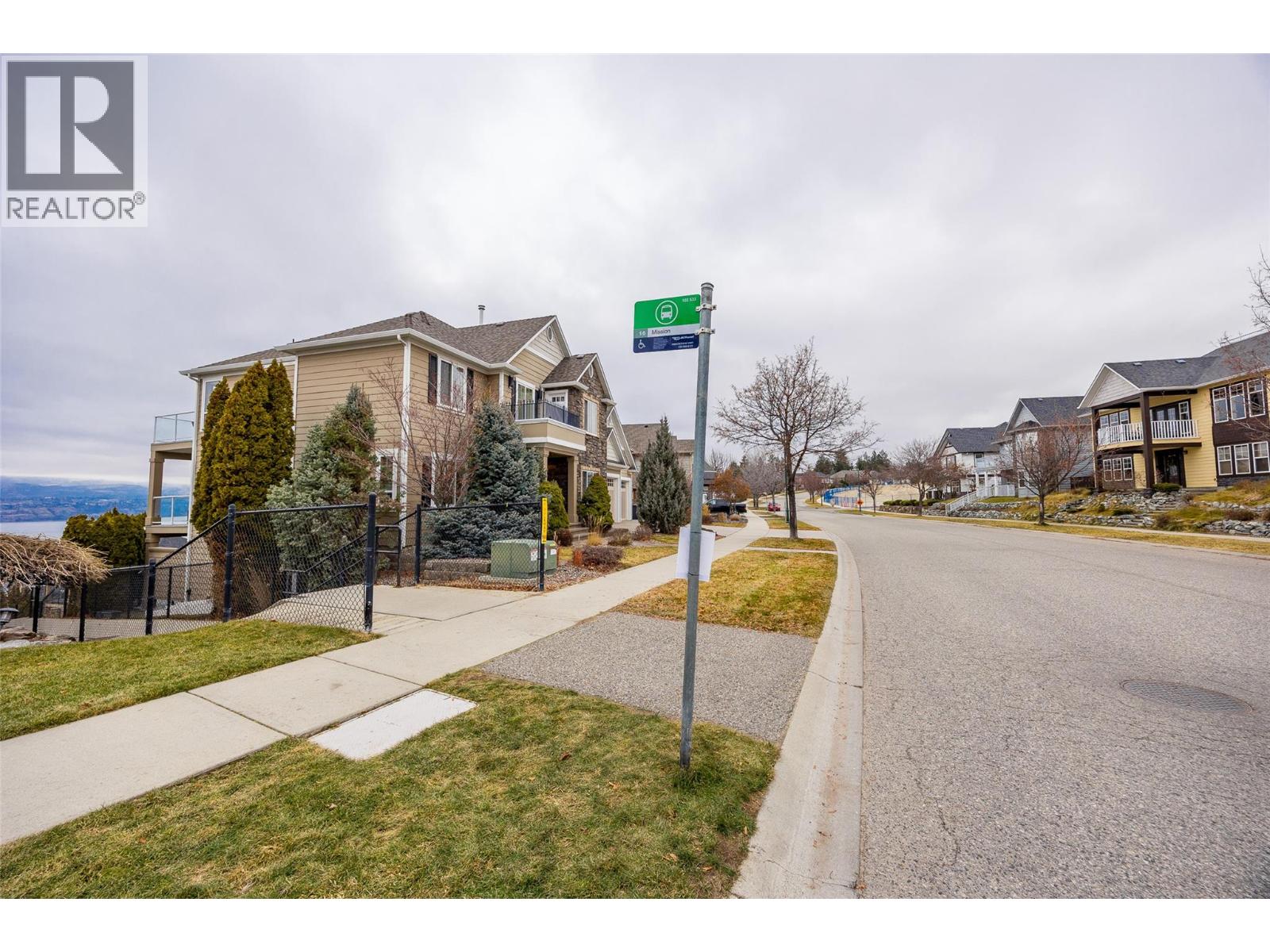 374 Quilchena Drive - 62