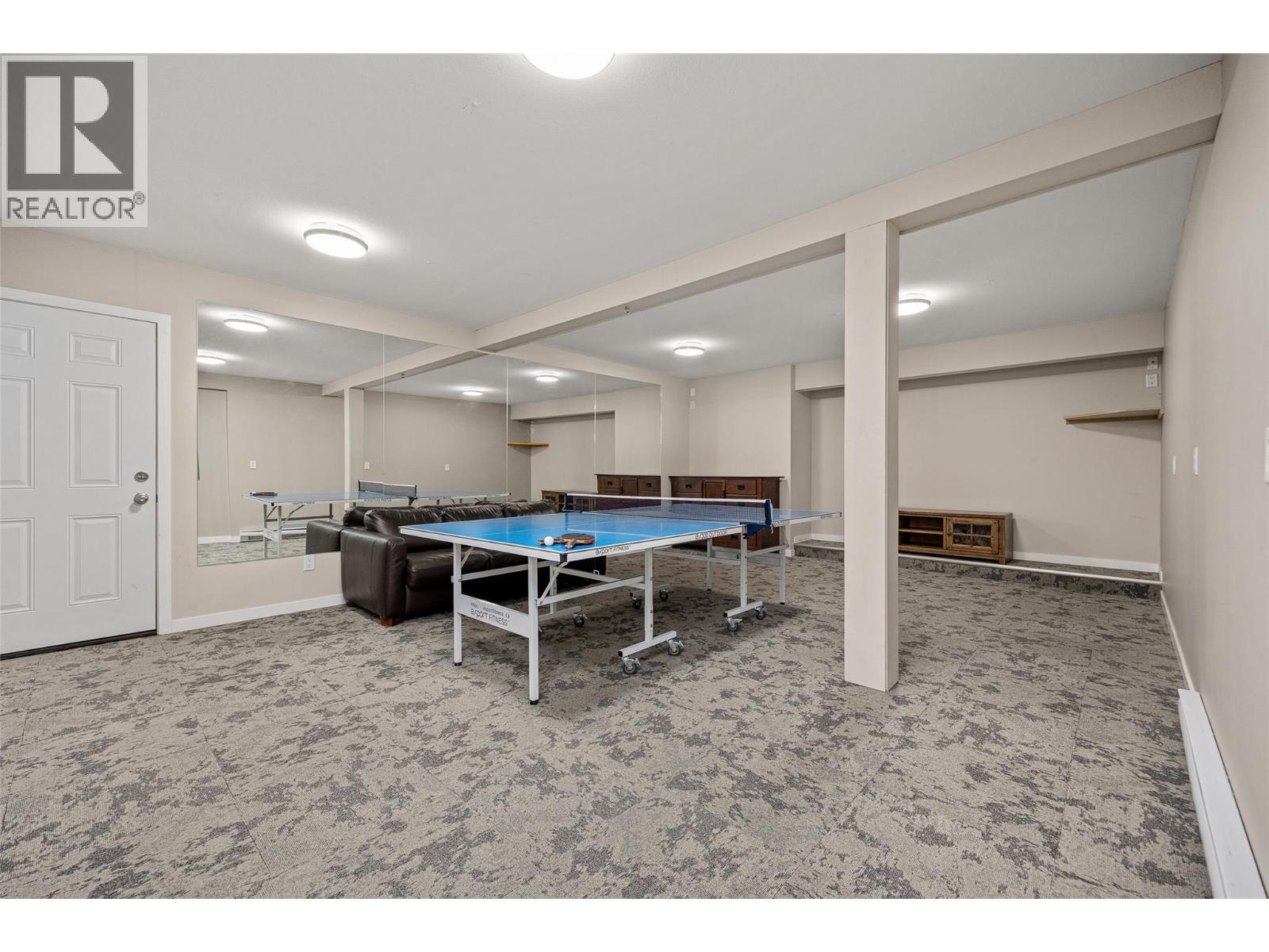 374 Quilchena Drive - 48
