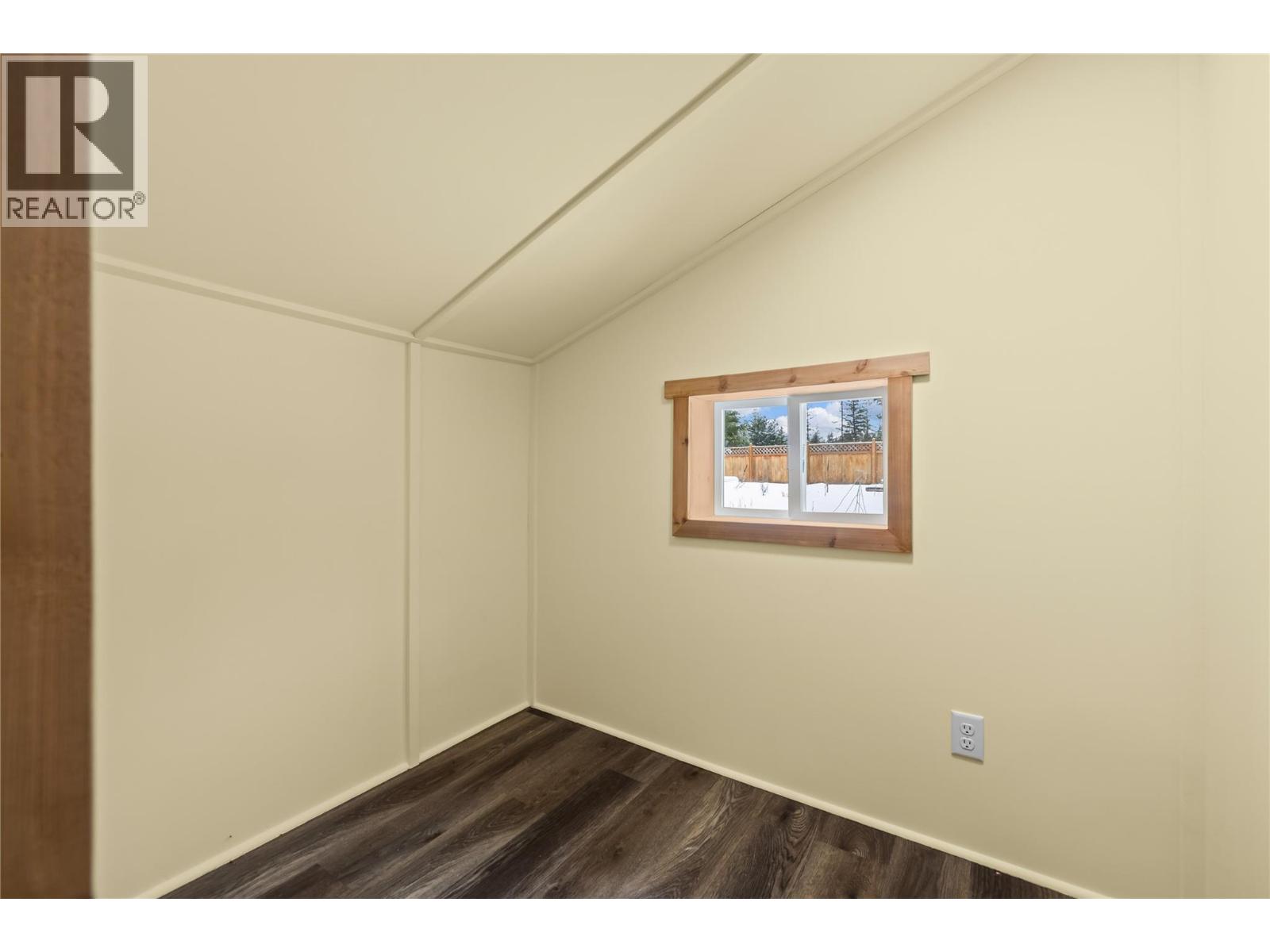 30 Boulder Road - 32