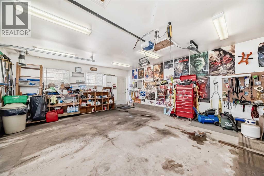 Single Family House 4 Level for Sale in  Martinwood Place NE Martindale Calgary 