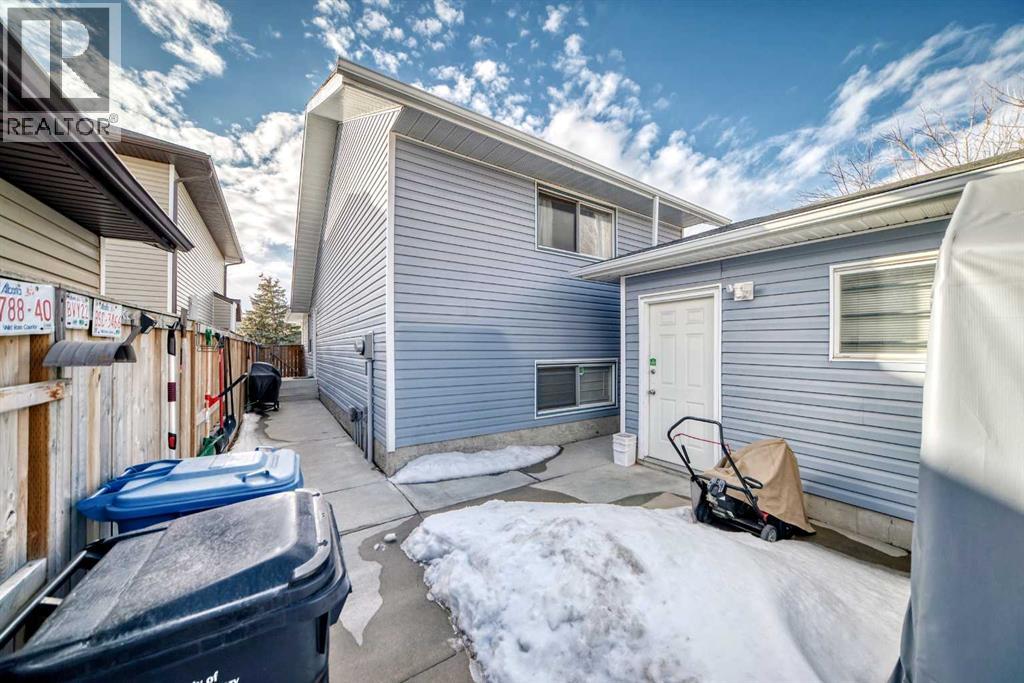 Single Family House 4 Level for Sale in  Martinwood Place NE Martindale Calgary 