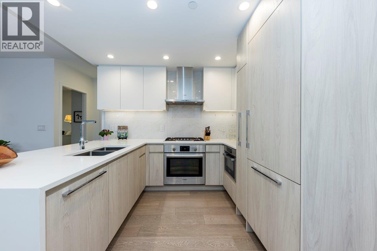 206 177 W 3RD STREET, North Vancouver