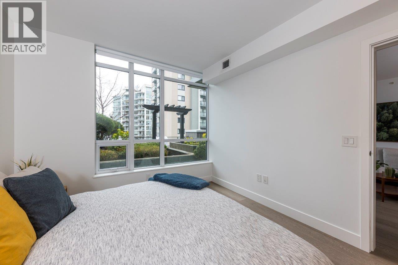 206 177 W 3RD STREET, North Vancouver