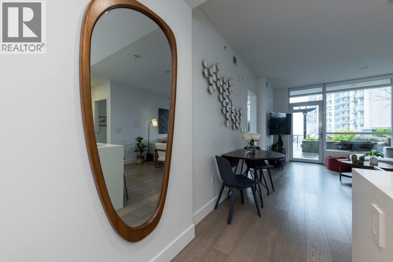 206 177 W 3RD STREET, North Vancouver