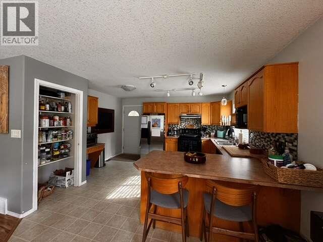 2095 Pass Creek Road, Castlegar