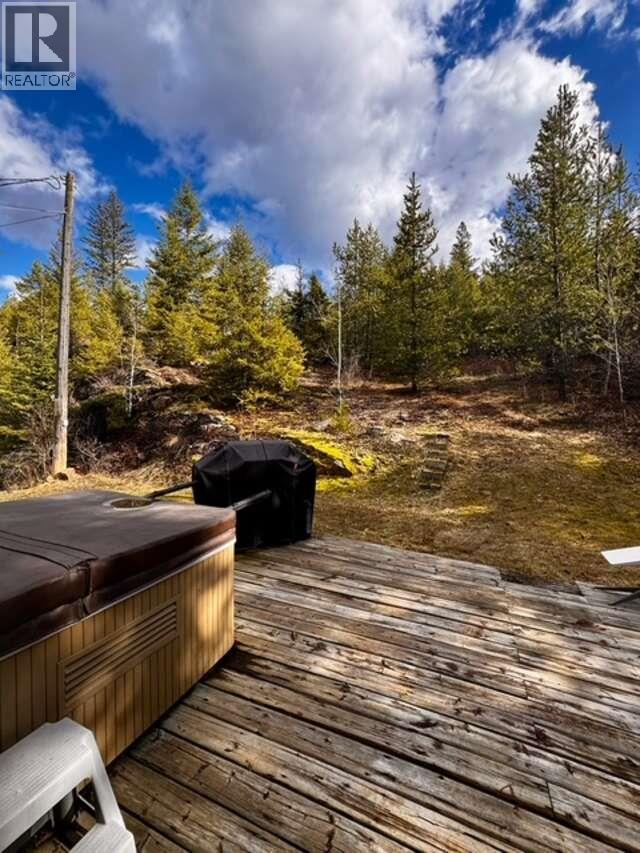 2095 Pass Creek Road, Castlegar