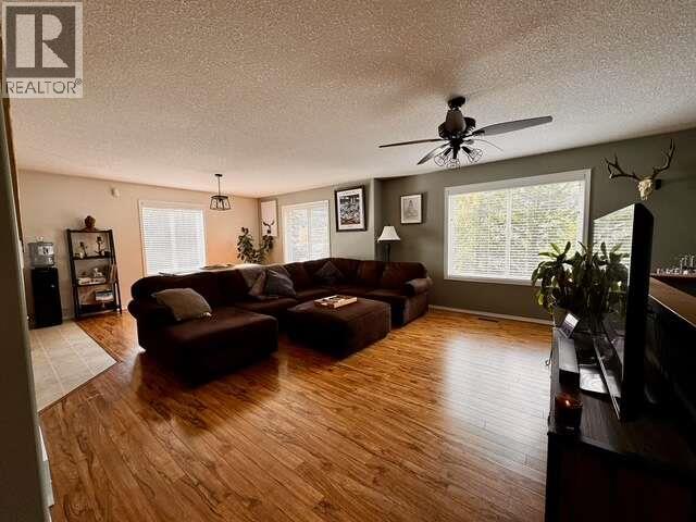 2095 Pass Creek Road, Castlegar