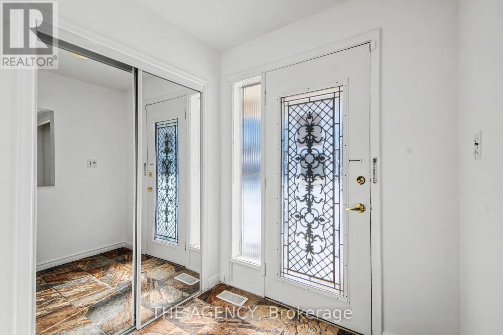 96 MEADOWVIEW AVENUE - 4