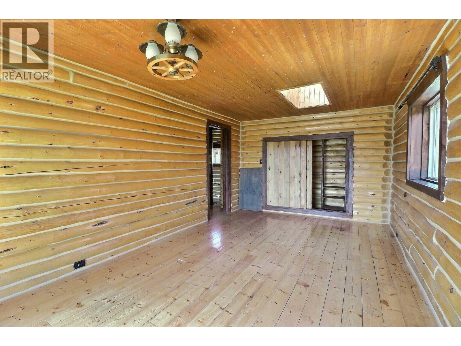 DL 1109 ATLIN ROAD - 32