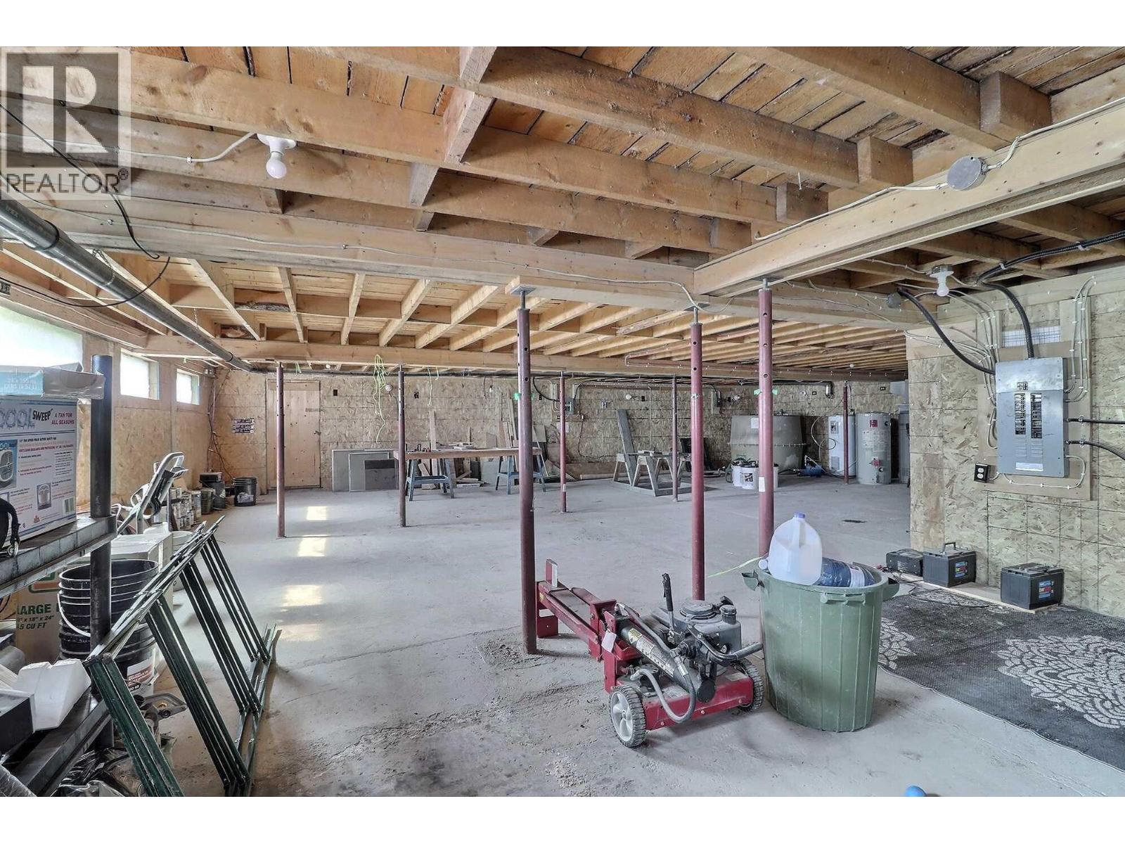 DL 1109 ATLIN ROAD - 36