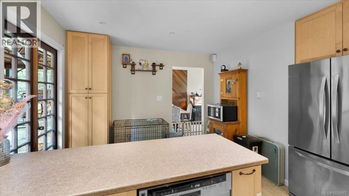 2348 FRENCH RD N - 24