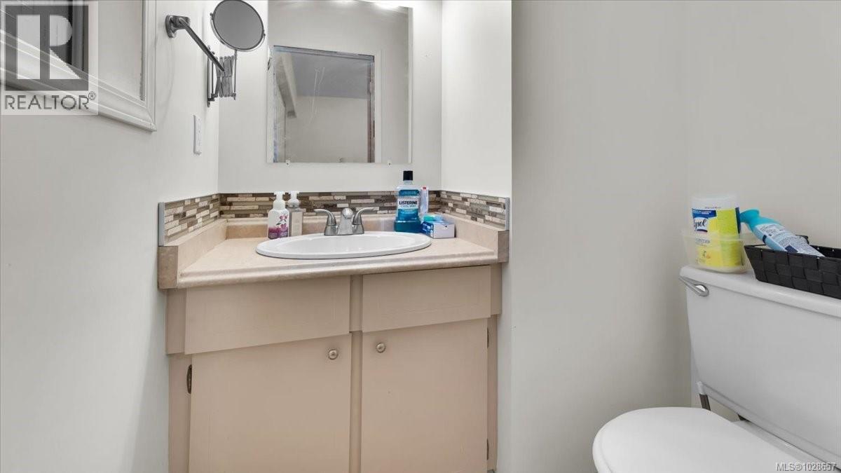 2348 FRENCH RD N - 40