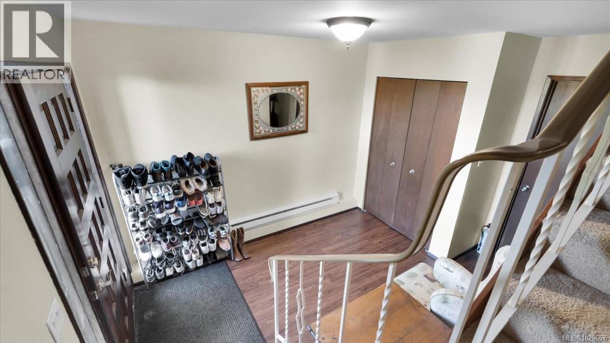 2348 FRENCH RD N - 61