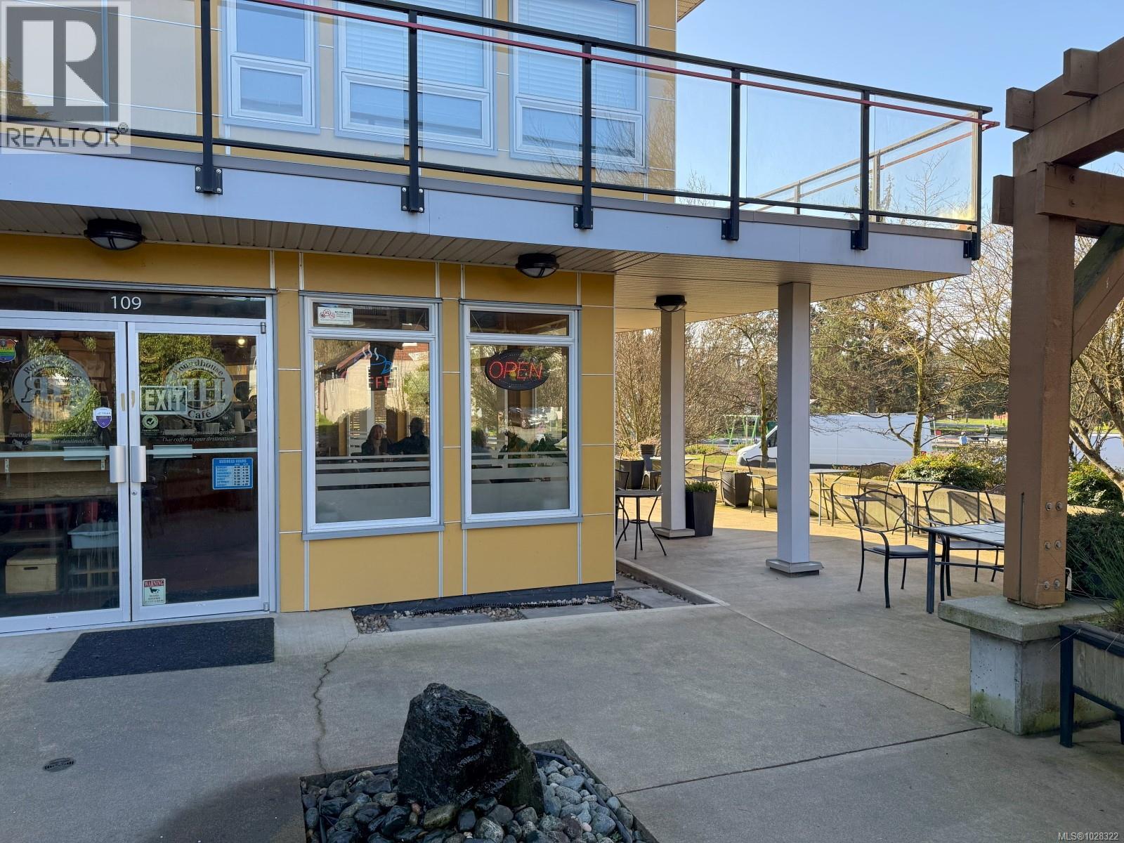 #212 991 CLOVERDALE AVE - 28