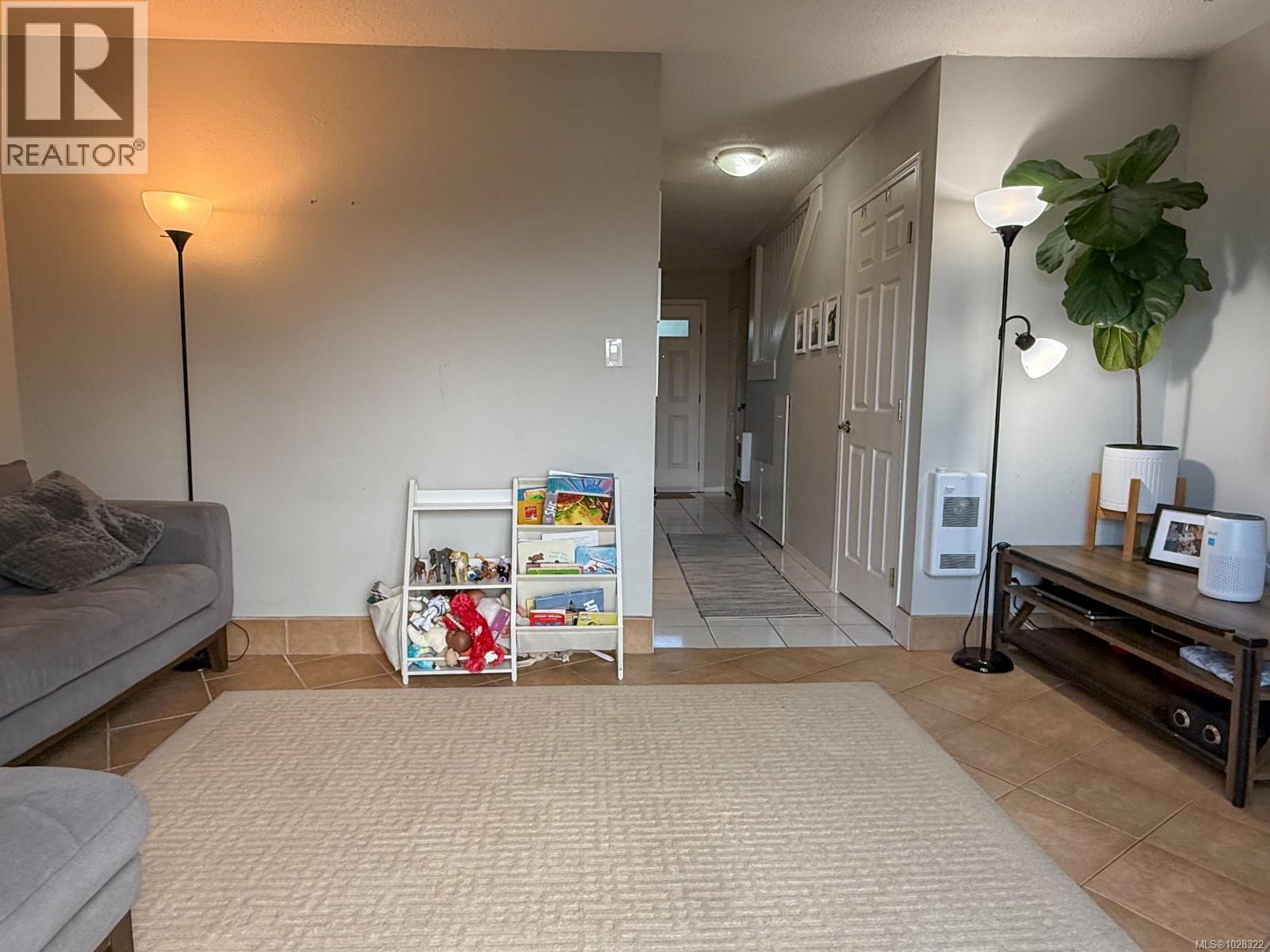 #212 991 CLOVERDALE AVE - 8