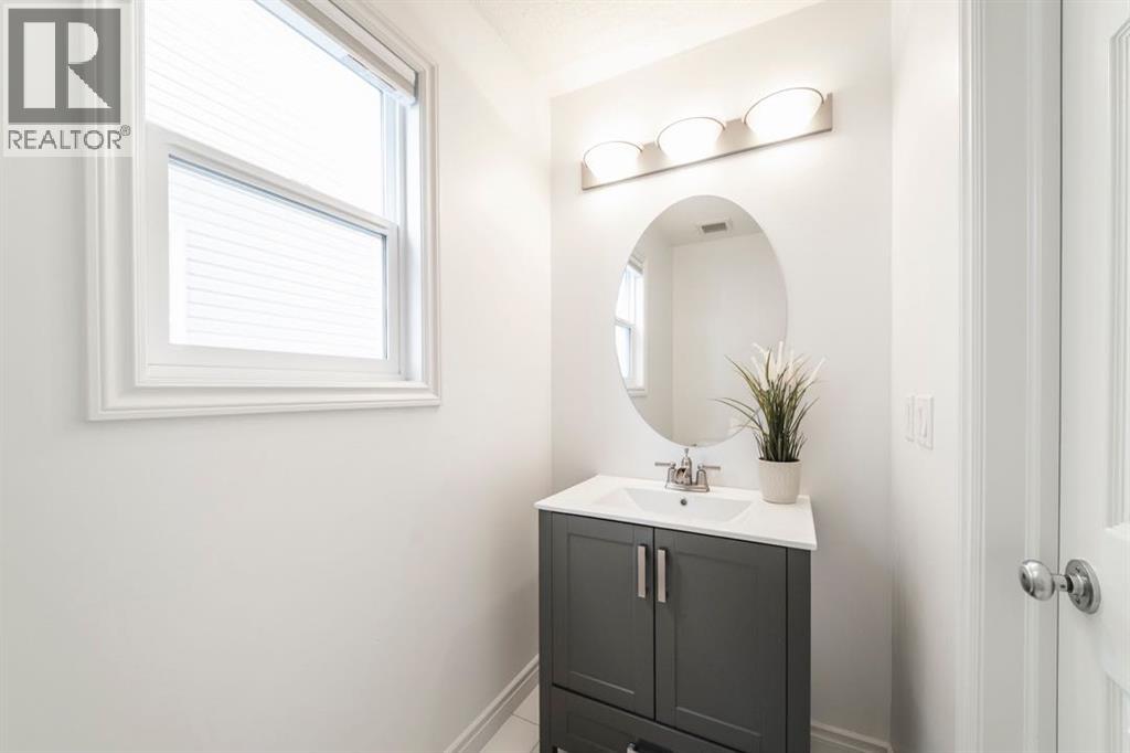 180 Grosbeak Way, Fort McMurray