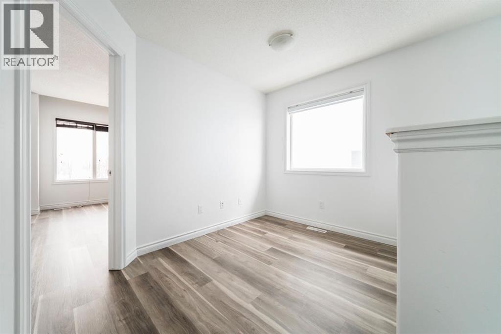 180 Grosbeak Way, Fort McMurray