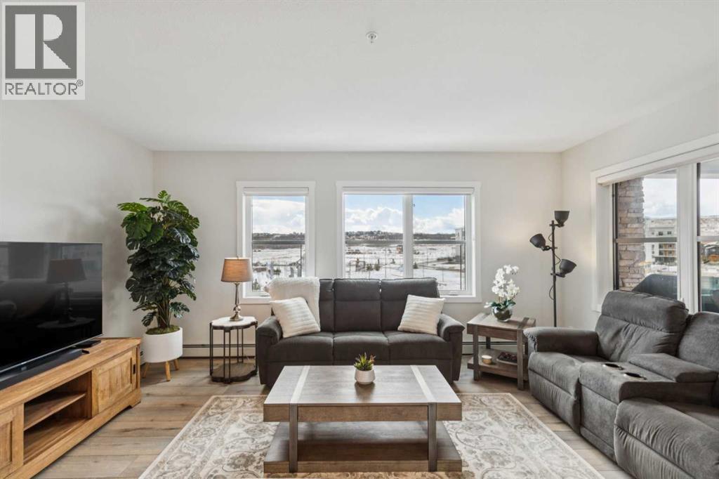 Single Family House for Sale in   Wolf Hollow Crescent SE Wolf Willow Calgary 