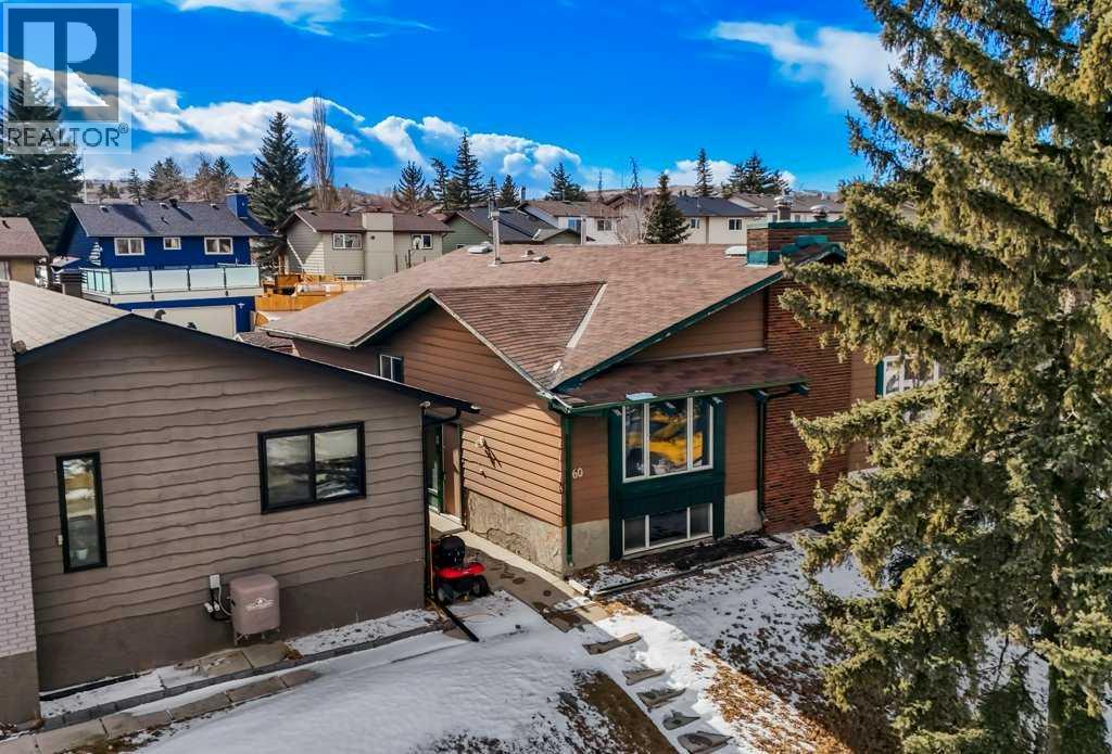 Single Family House Bi-level for Sale in  Bermuda Court NW Beddington Heights Calgary 