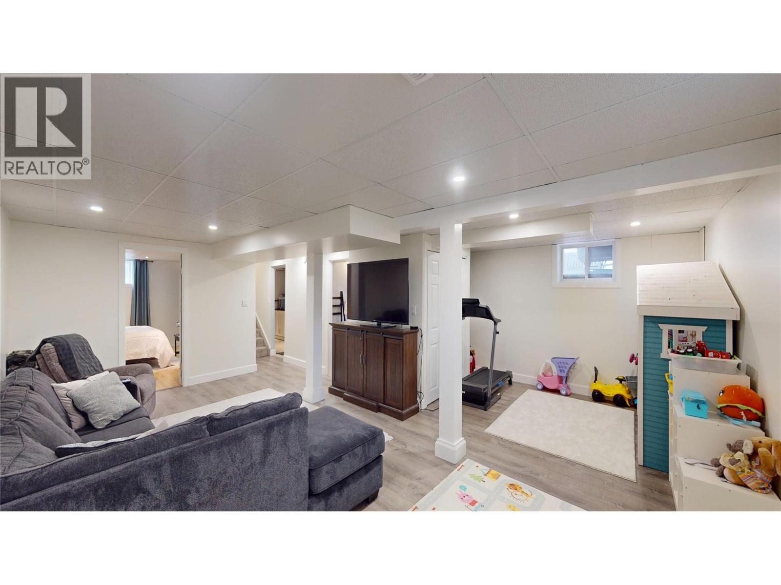 413 18th Avenue S, Cranbrook