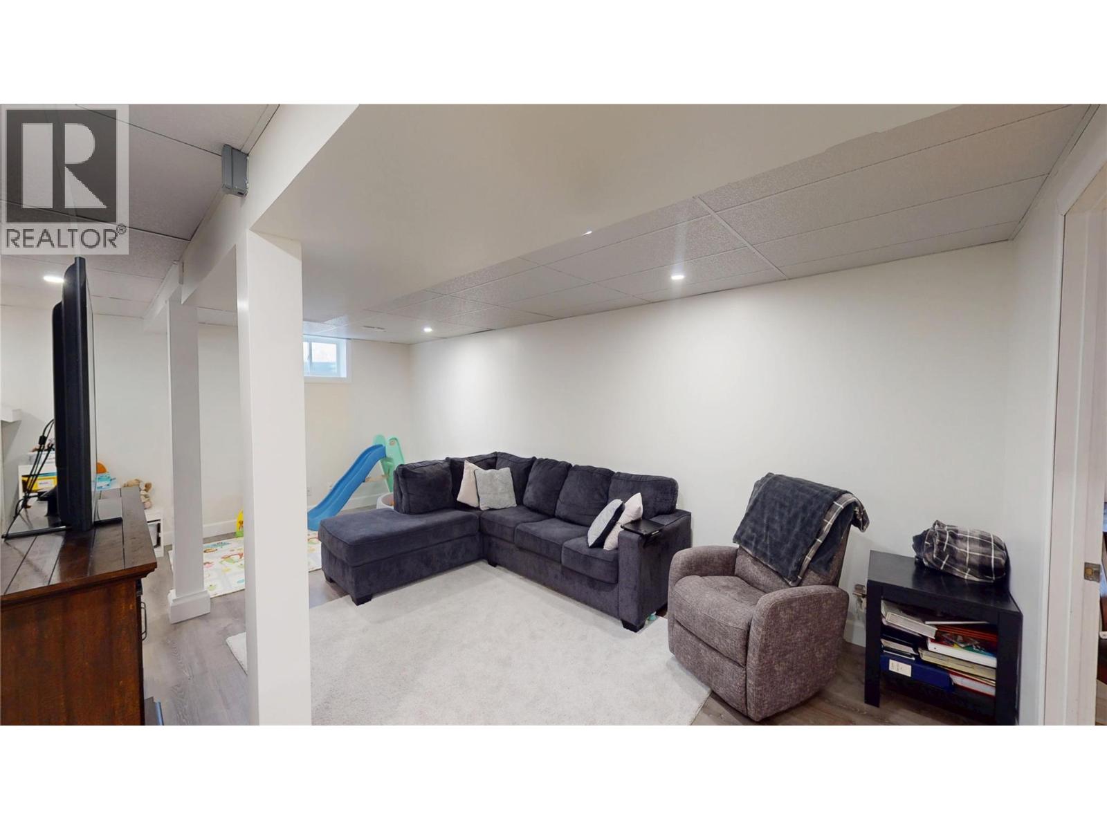 413 18th Avenue S, Cranbrook