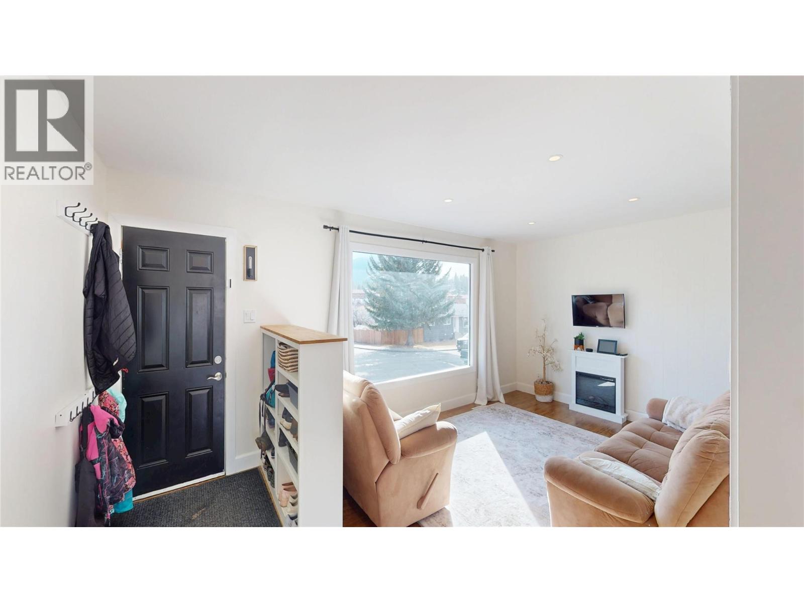 413 18th Avenue S, Cranbrook