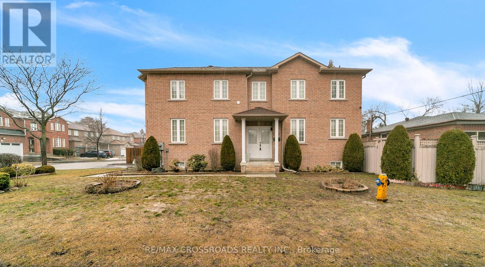 106 CRAGGVIEW DRIVE - 1