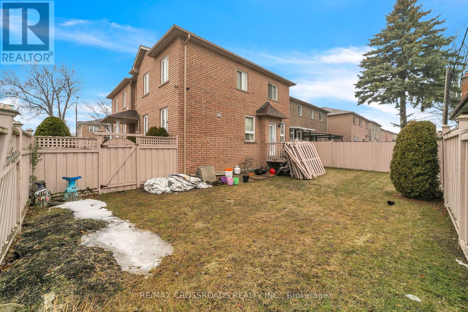106 CRAGGVIEW DRIVE - 4